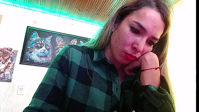 Snapshot of Niky_777 chatting on February 2025 05:39:02 PM Niky 777 online show from February 2025 05:39:02 PM