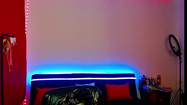 Snapshot of Niky_777 chatting on March 2025 07:14:01 PM Niky 777 online show from March 2025 07:14:01 PM