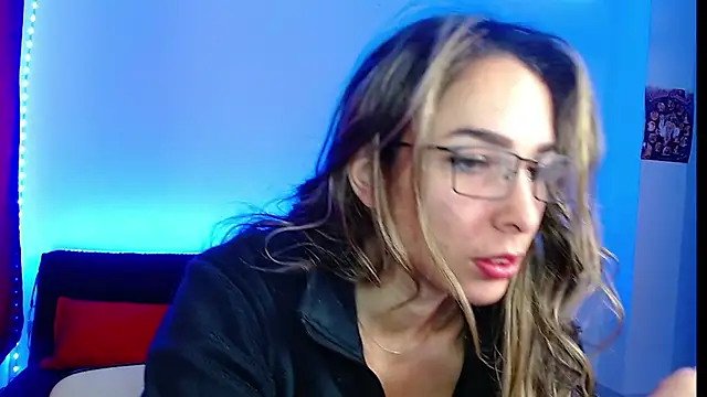 Snapshot of Niky_777 chatting on March 2025 04:37:02 PM Niky 777 online show from March 2025 04:37:02 PM