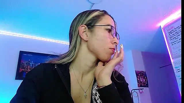 Snapshot of Niky_777 chatting on September 2025 11:48:01 PM Niky 777 online show from September 2025 11:48:01 PM