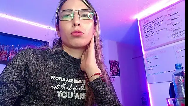 Snapshot of Niky_777 chatting on September 2025 12:02:02 AM Niky 777 online show from September 2025 12:02:02 AM