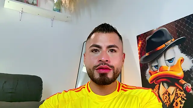 Snapshot of Juan_Castano chatting on March 2026 11:21:02 PM Juan Castano online show from March 2026 11:21:02 PM