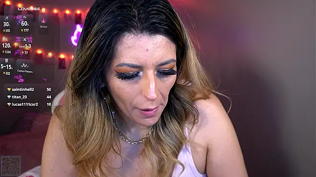 Snapshot of K4Li3Rxyzz chatting on January 2025 03:42:01 PM K4Li3Rxyzz online show from January 2025 03:42:01 PM