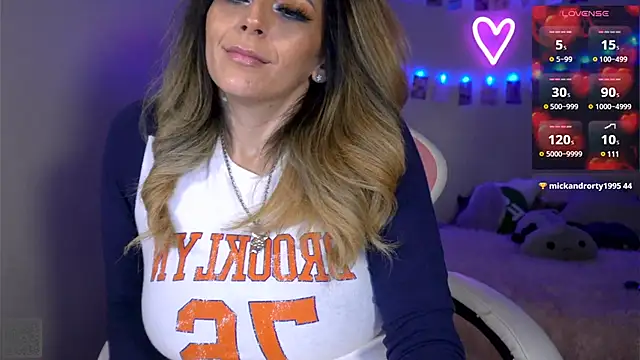 Snapshot of K4Li3Rxyzz chatting on February 2025 08:39:02 AM K4Li3Rxyzz online show from February 2025 08:39:02 AM