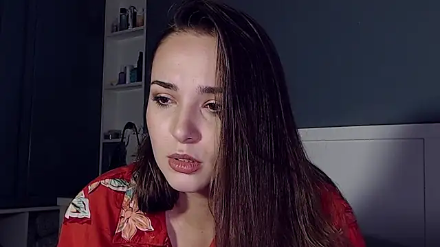 Snapshot of MeIisaLove chatting on December 2024 12:35:01 AM MeIisaLove online show from December 2024 12:35:01 AM