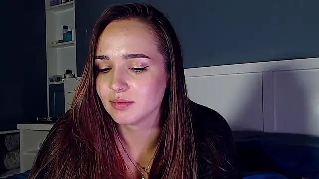 Snapshot of MeIisaLove chatting on December 2024 04:55:02 PM MeIisaLove online show from December 2024 04:55:02 PM