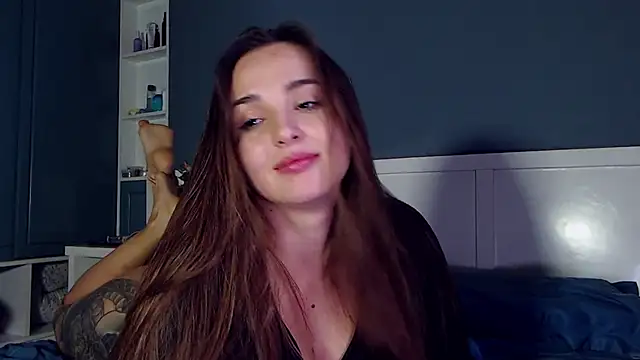 Snapshot of MeIisaLove chatting on December 2024 07:10:01 AM MeIisaLove online show from December 2024 07:10:01 AM