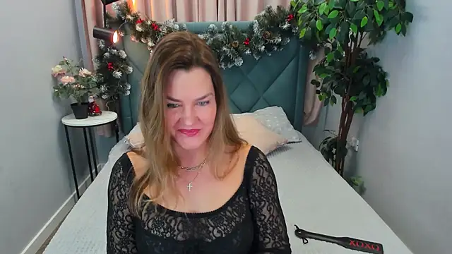 Snapshot of Adele_Russo chatting on January 2025 04:11:02 PM Adele Russo online show from January 2025 04:11:02 PM