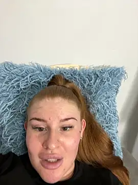 Snapshot of alexababy chatting on October 2025 11:10:01 AM alexababy online show from October 2025 11:10:01 AM