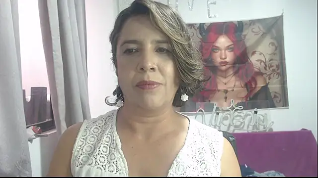 Snapshot of Victoria_meester chatting on November 2025 09:41:02 PM Victoria meester online show from November 2025 09:41:02 PM