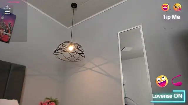 dolly zoe online show from January 2026 01:44:01 AM