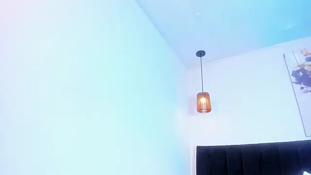 dolly zoe online show from April 2026 05:32:01 AM