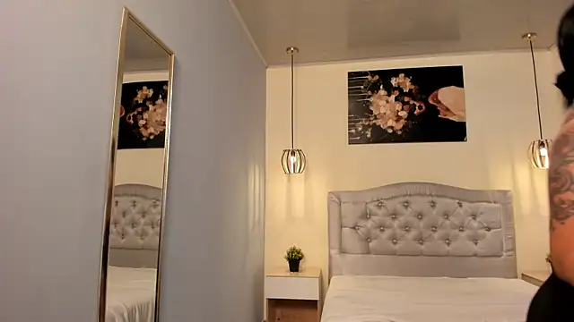 ayshel   online show from March 2025 04:06:01 AM