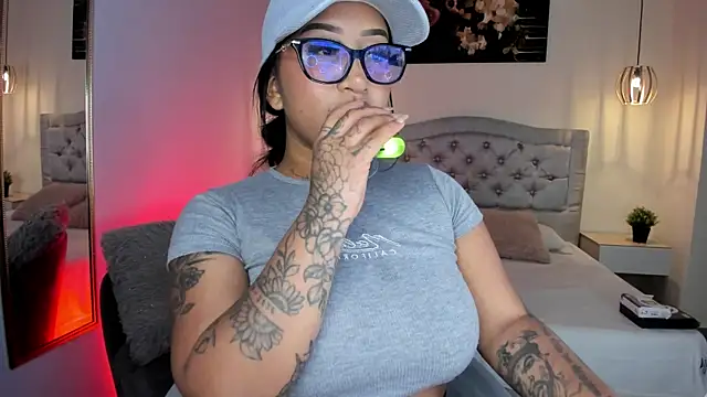 ayshel   online show from March 2025 04:18:01 AM