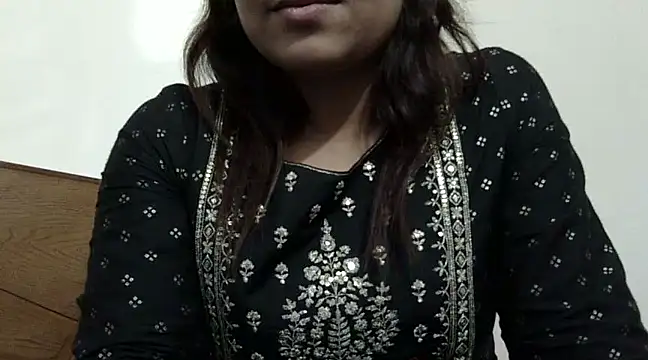 shekira99 online show from March 2025 03:45:02 PM