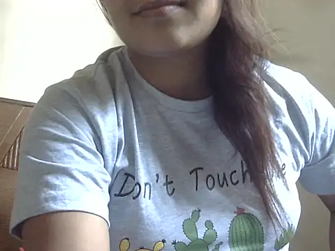 shekira99 online show from October 2025 06:03:02 AM