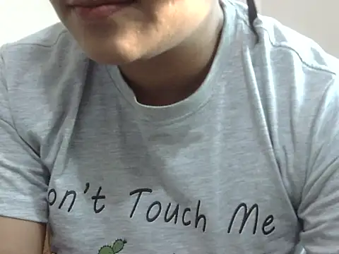 shekira99 online show from October 2025 01:38:01 AM