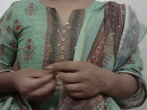 shekira99 online show from November 2025 03:01:02 PM