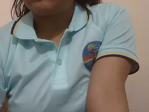 shekira99 online show from February 2026 07:43:01 PM