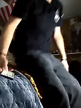 j hollywood91 online show from November 2025 08:42:01 PM