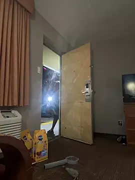 Snapshot of Stressreliever82 chatting on April 2026 02:22:02 AM Stressreliever82 online show from April 2026 02:22:02 AM