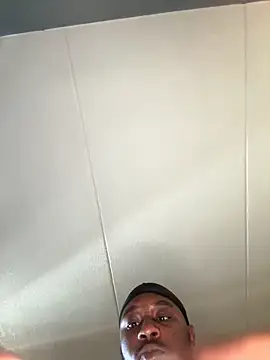 Snapshot of Stressreliever82 chatting on April 2026 08:03:01 PM Stressreliever82 online show from April 2026 08:03:01 PM