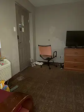 Snapshot of Stressreliever82 chatting on April 2026 03:29:01 PM Stressreliever82 online show from April 2026 03:29:01 PM