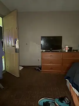 Snapshot of Stressreliever82 chatting on April 2026 05:14:01 AM Stressreliever82 online show from April 2026 05:14:01 AM