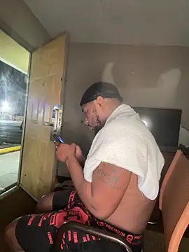 Snapshot of Stressreliever82 chatting on April 2026 08:28:02 AM Stressreliever82 online show from April 2026 08:28:02 AM