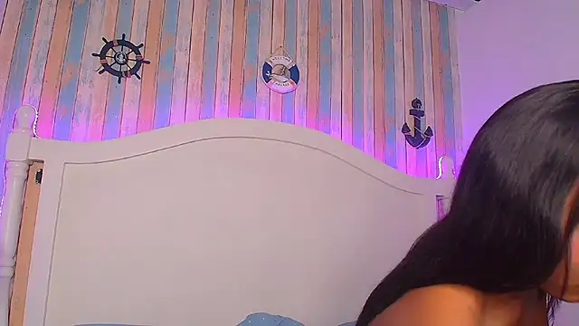 MichaelaCox online show from February 2025 04:07:01 PM