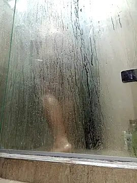 Snapshot of lucia_vonne_ chatting on September 2025 11:20:02 AM lucia vonne  online show from September 2025 11:20:02 AM