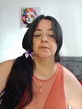 lucia vonne  online show from July 2026 06:17:02 PM