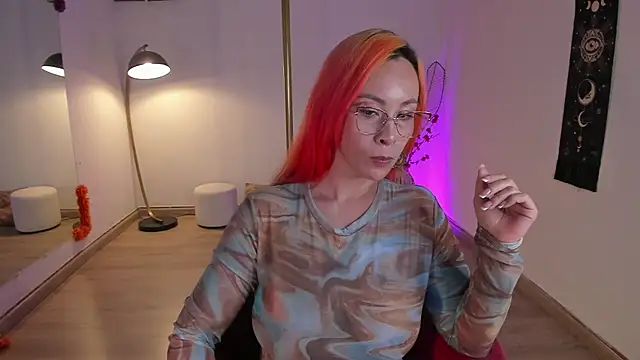 Snapshot of Kat_Art chatting on January 2025 02:10:02 AM Kat Art online show from January 2025 02:10:02 AM