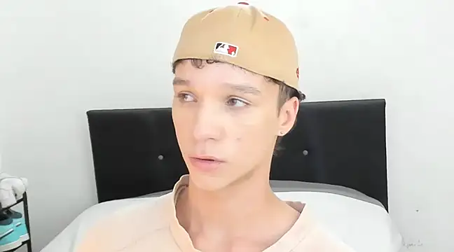 angelcortes online show from January 2025 07:43:01 PM