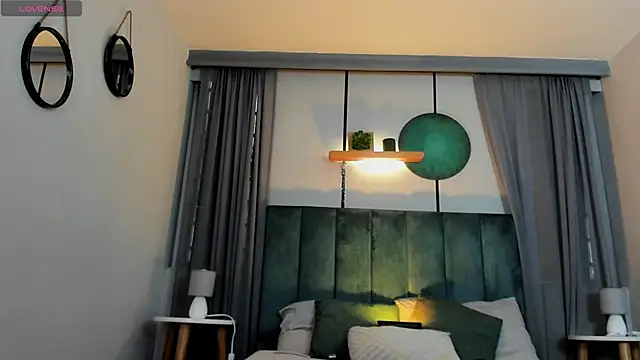 CoralineRicce  online show from November 2025 09:57:02 PM