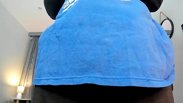 CoralineRicce  online show from November 2025 09:47:01 PM