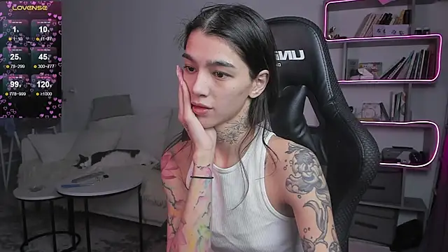 vinkitinkii online show from February 2025 09:43:02 AM