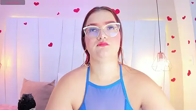 Snapshot of MelanieKlaus chatting on October 2025 07:02:01 PM MelanieKlaus online show from October 2025 07:02:01 PM