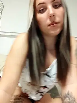 Snapshot of Provocunt chatting on September 2025 04:07:01 PM Provocunt online show from September 2025 04:07:01 PM