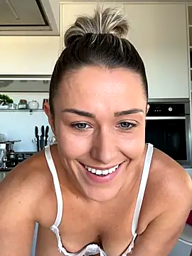 petrouchkaaa  online show from November 2025 08:58:01 AM