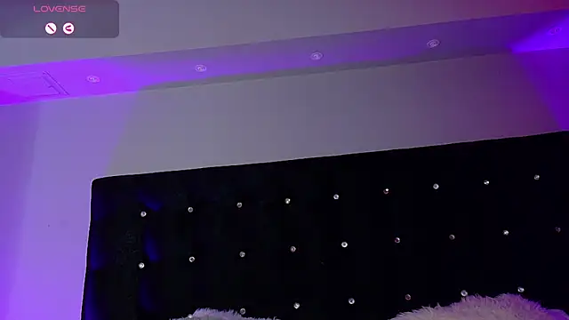 charlotteeruss online show from February 2025 09:17:02 PM