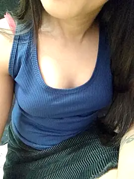 Snapshot of Roshni_98 chatting on September 2025 01:12:02 PM Roshni 98 online show from September 2025 01:12:02 PM