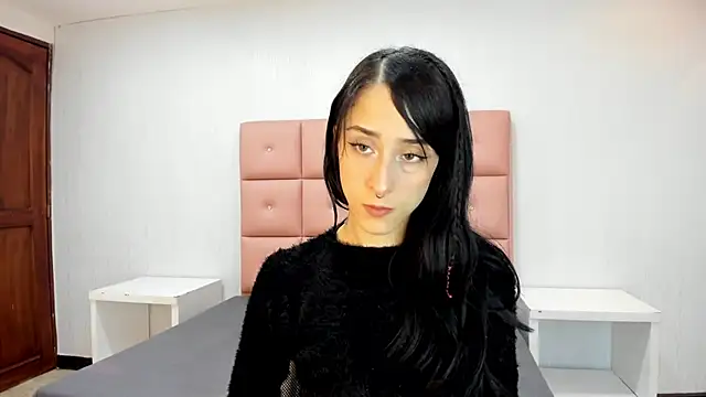 lhiamfit online show from December 2024 02:33:01 PM