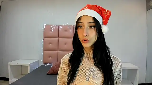 lhiamfit online show from December 2024 03:44:01 PM