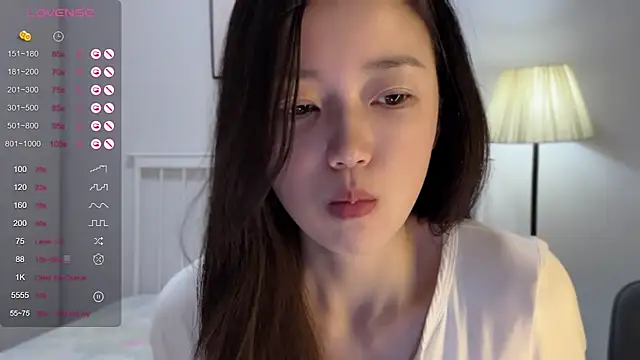 A-xena online show from February 2025 02:31:01 AM