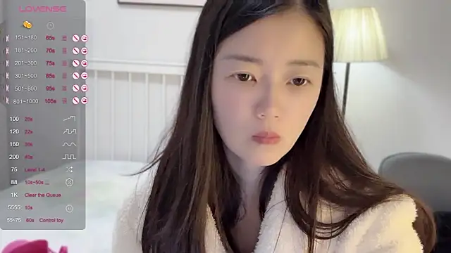 A-xena online show from February 2025 02:23:02 AM