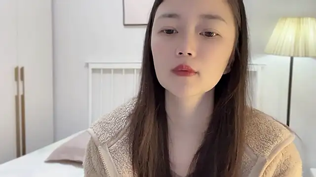 A-xena online show from February 2025 02:42:02 AM