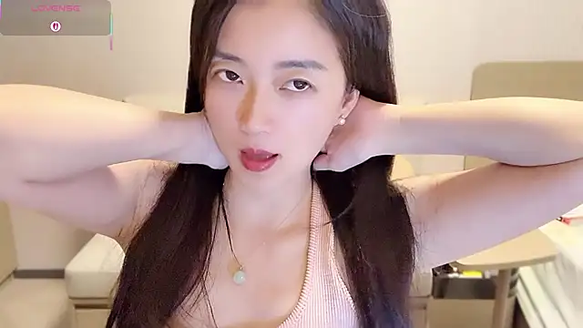 A-xena online show from September 2025 02:20:01 PM