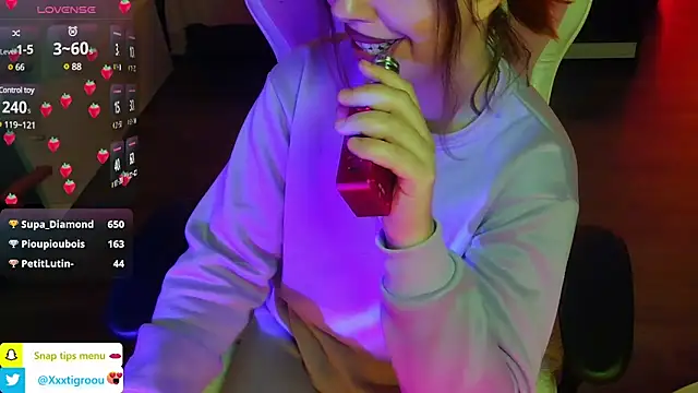 PetiteAngel666 online show from January 2025 03:32:02 AM