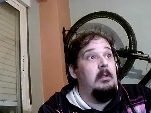 Snapshot of porkorossy chatting on December 2024 11:42:01 PM porkorossy online show from December 2024 11:42:01 PM